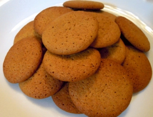 Zencefilli Bisküvi Tarifi ve Malzemeleri