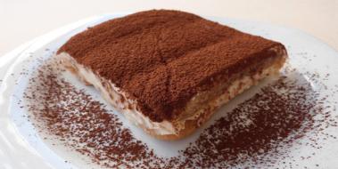 Bisküvili Tiramisu